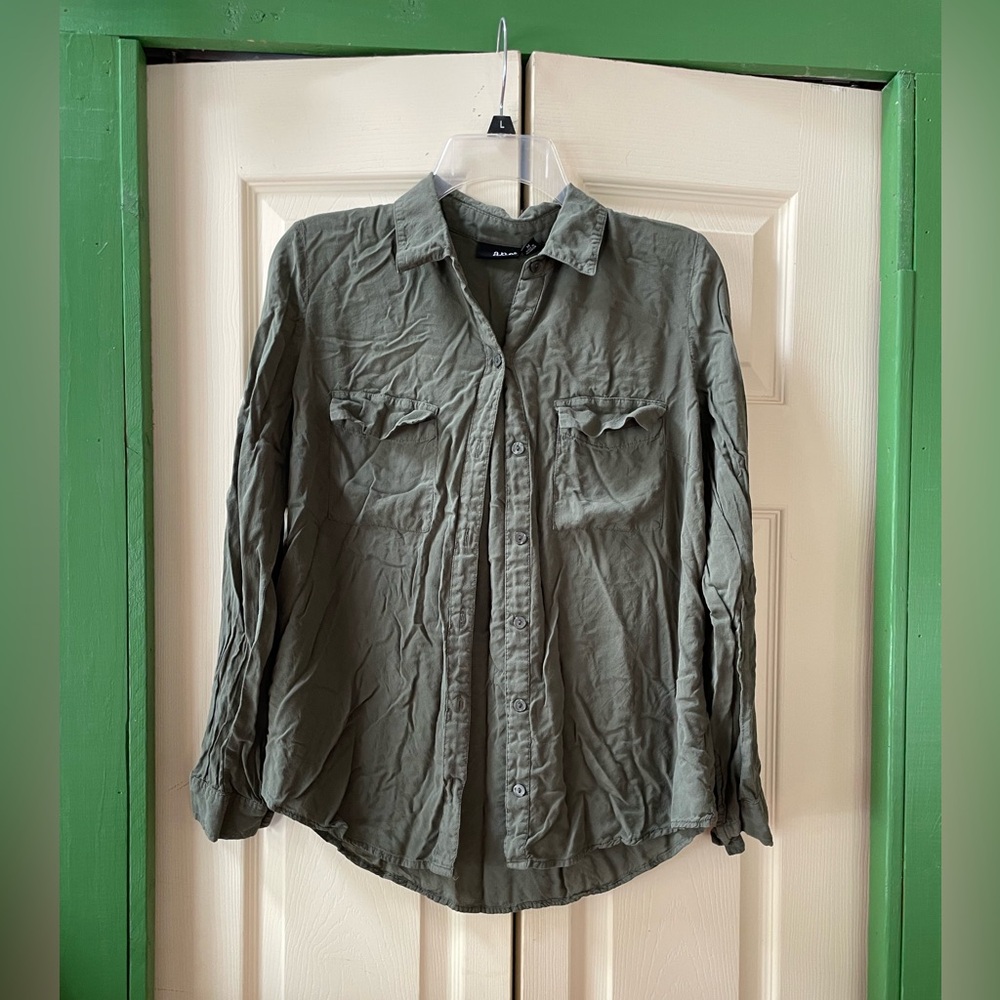 a.n.a Classic Green Blouse